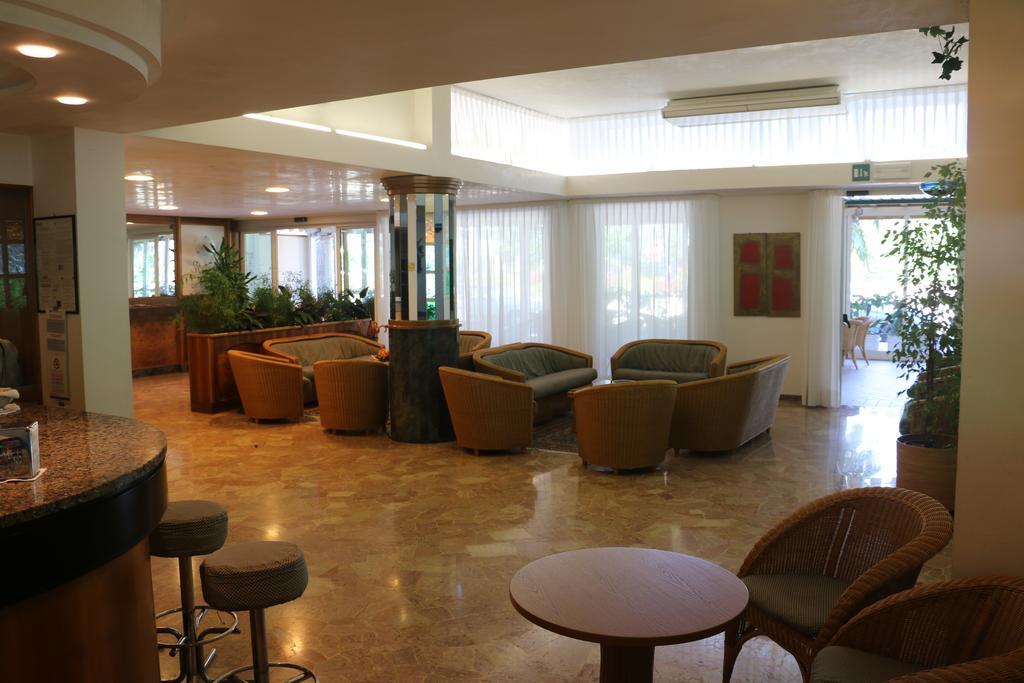 Hotel Smeraldo Lignano Sabbiadoro Extérieur photo