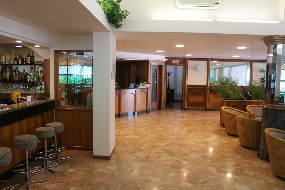 Hotel Smeraldo Lignano Sabbiadoro Extérieur photo